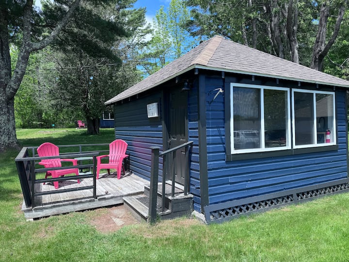 Queen Bed Cabin W/kitchenette, The Anchorage 5 - Camden, ME