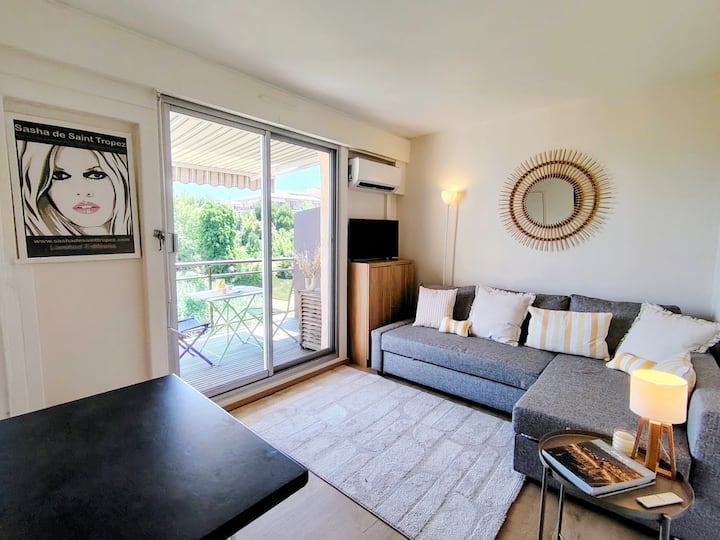 Studio-terrasse, Parking, Piscine, Proche Du Port - 셍뜨호뻬