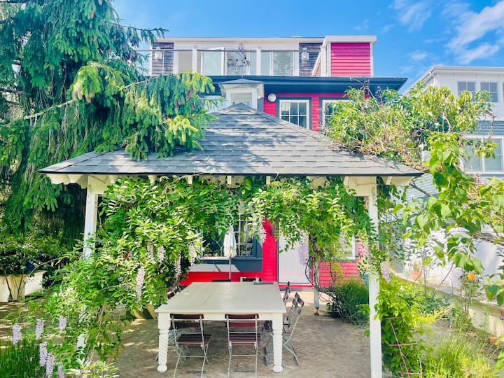 Newport Historic District 2 Bedroom Garden View - 紐波特