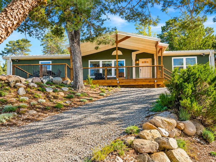 Tree Top View Retreat - Ruidoso, NM