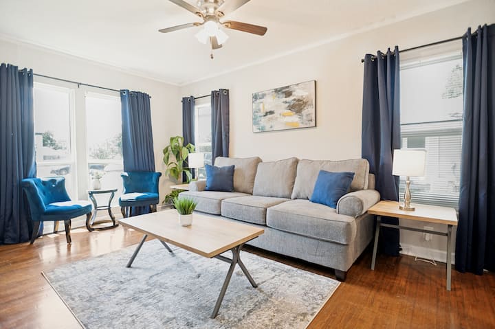 Lovely 1 Bedroom Cottage Near Fifa Stadium - Dallas, TX