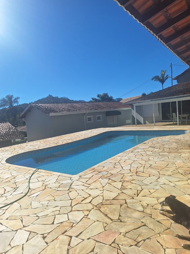 Chácara  C/ Piscina Para Famílias E Eventos - Bragança Paulista
