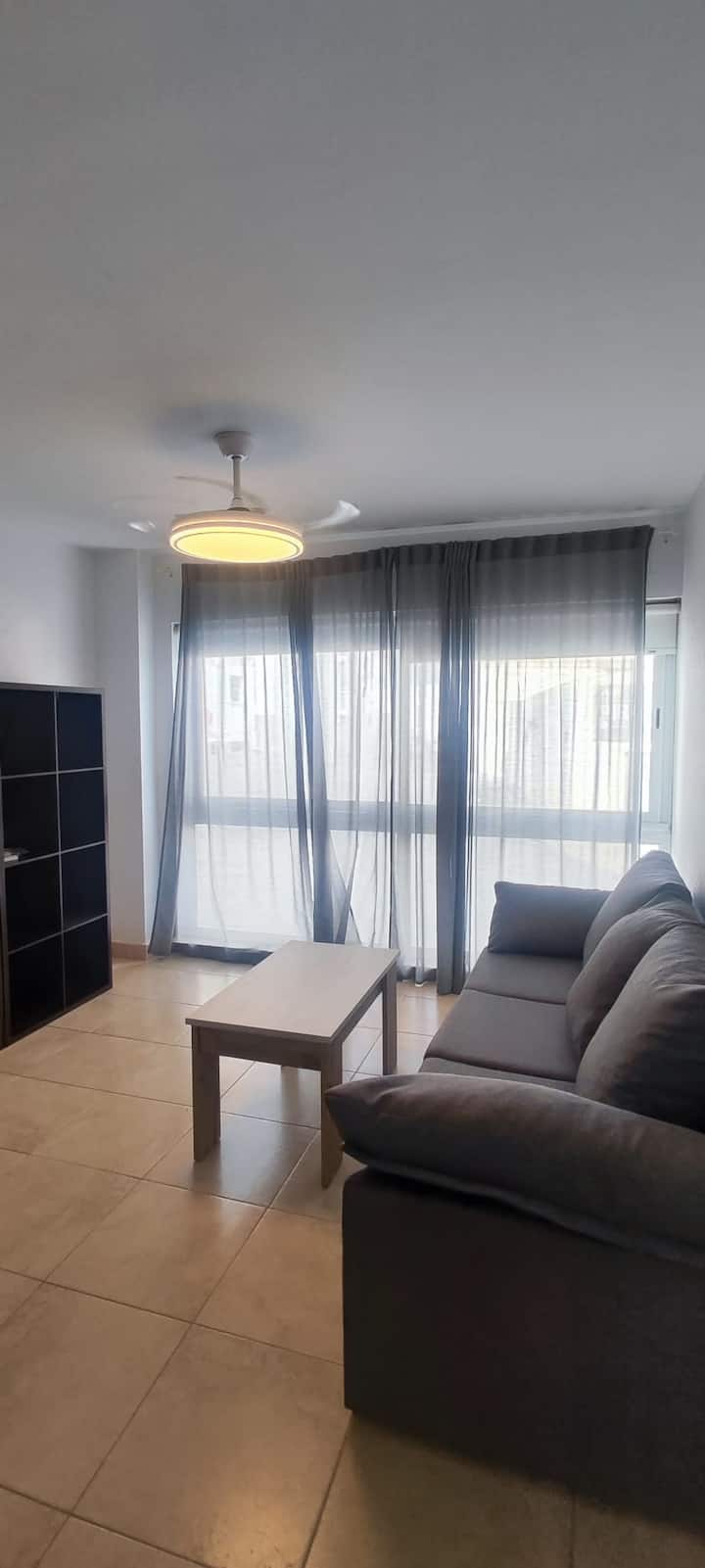 Centrally Located Apartment With Parking - Conil de la Frontera