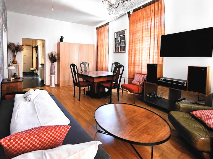 Classic Retreat | Bright Quiet 2-bedroom | Netflix - Vienna