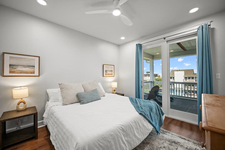 King Bedroom with Balcony