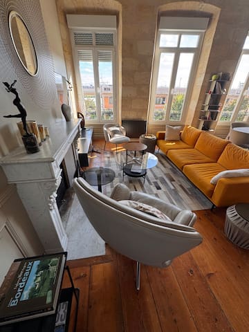 Close Wine Museum • A/C • Parking • Owner Manager