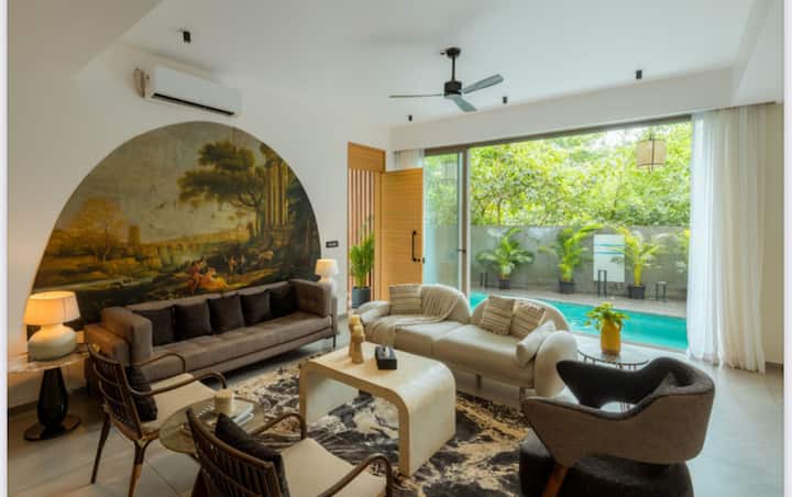Living room image 2