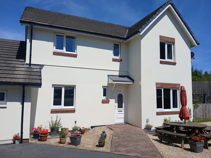 Number Five - Narberth