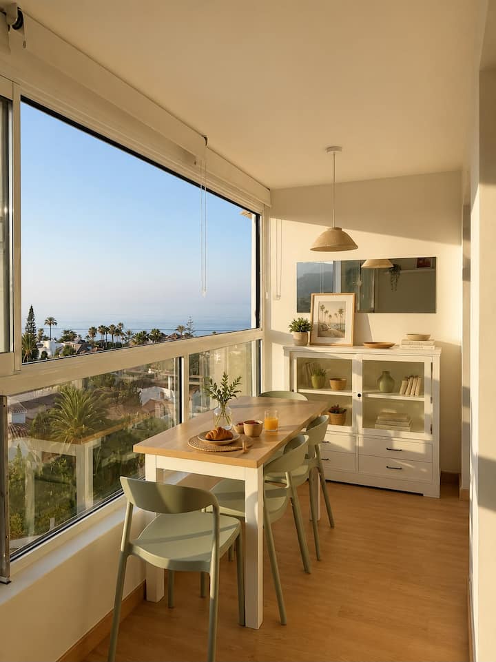 Modern Beach Studio With Sea Views - Marbella