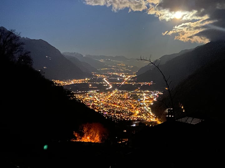 Mini Chalet Sans Wifi 
Accès à Pied 2 Min - Martigny