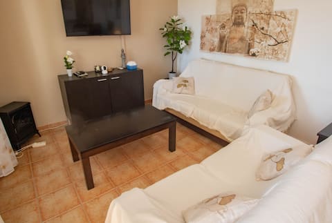Airbnb con mejor rendimiento: house 10 min on foot from the beach en Pulpí
