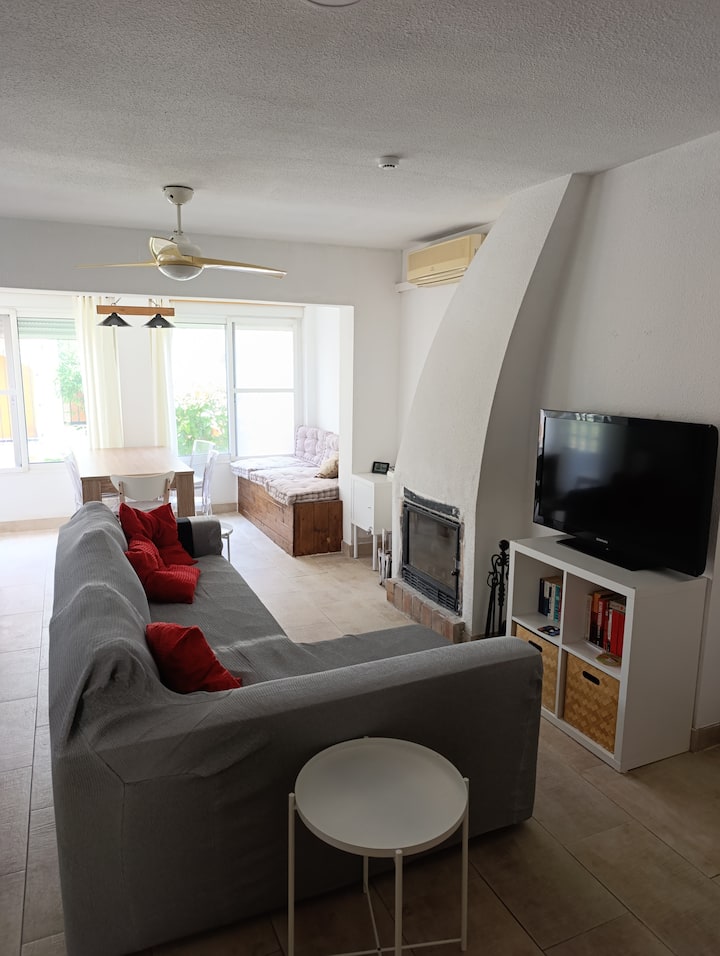 Carabassi Beach House - La Marina