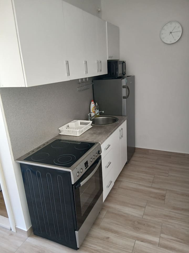 Apartment With Own Terace 25 Minutes From Old City - Croazia
