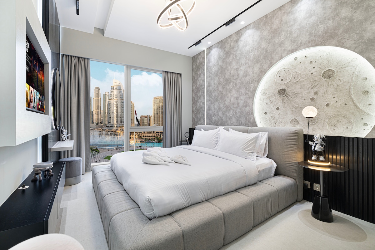 2 Bedroom Furnished Apartment with Burj Khalifa & Fountain View · IV 5