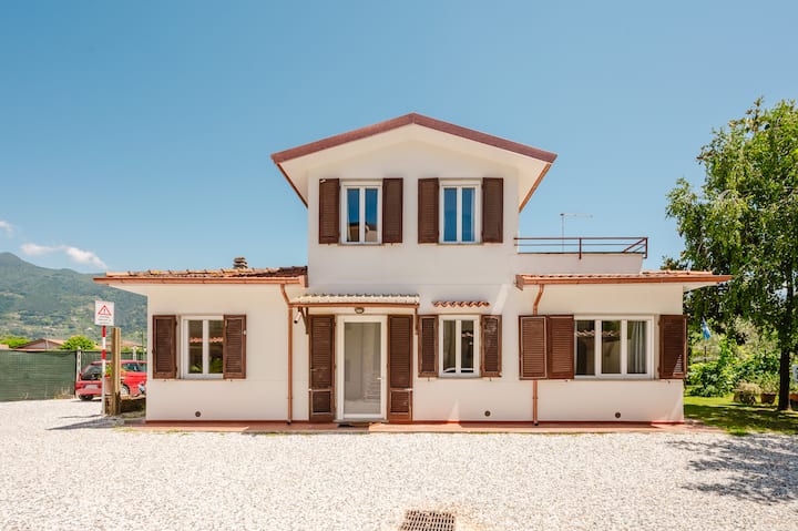Maison Pour 4 Près De Forte Dei Marmi Avec Clim - Forte dei Marmi