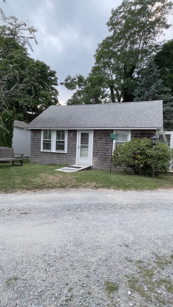 Downtown Wellfleet Cottage - Wellfleet, MA