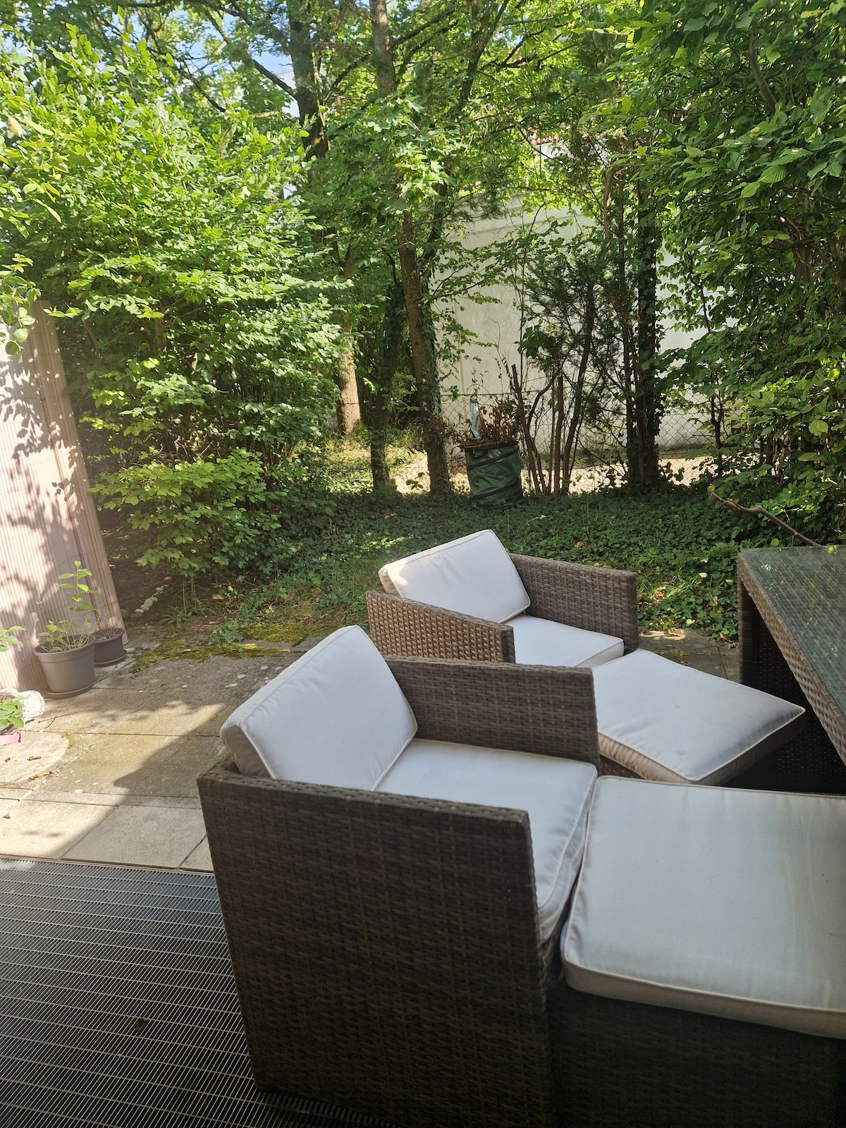 Cozy 3-room apartment with a garden.