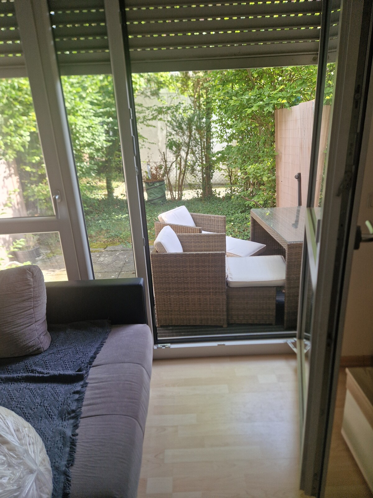 Cozy 3-room apartment with a garden.