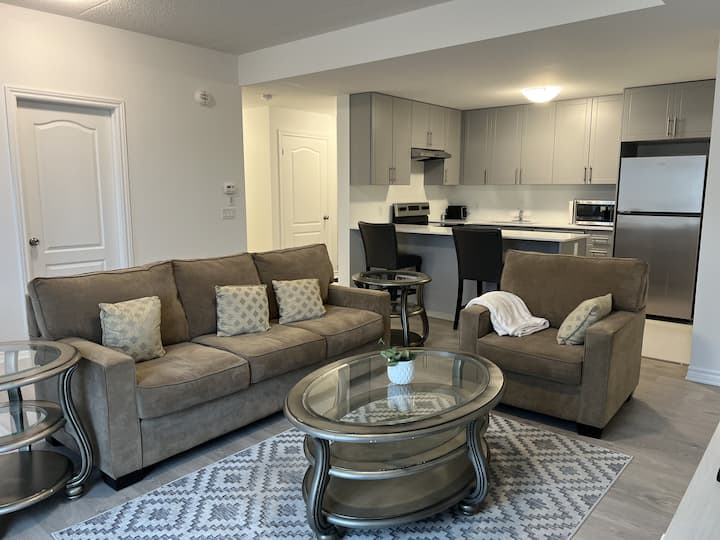 Caledon - Furnished 2b/2b Condo | 2 Parking | W/d - Brampton