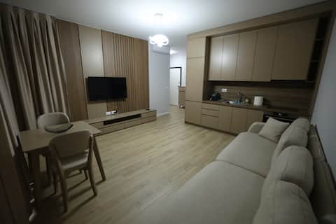 Top Airbnb: Comfort Apartments: "Sol" Suite in Central Tirana in Njësia Bashkiake Nr. 11