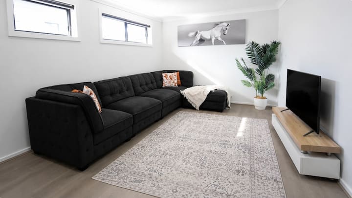 New 3 Br Exec Home, Ideal For Temporary Relocation - Sutherland Shire