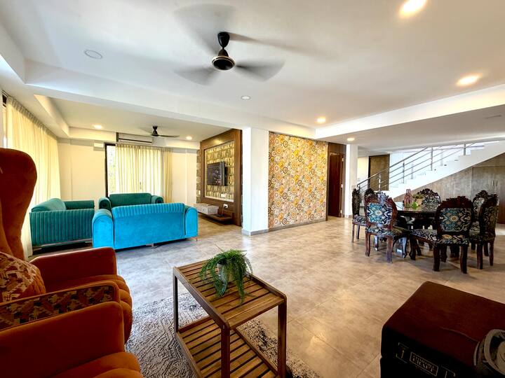 Living room image 1