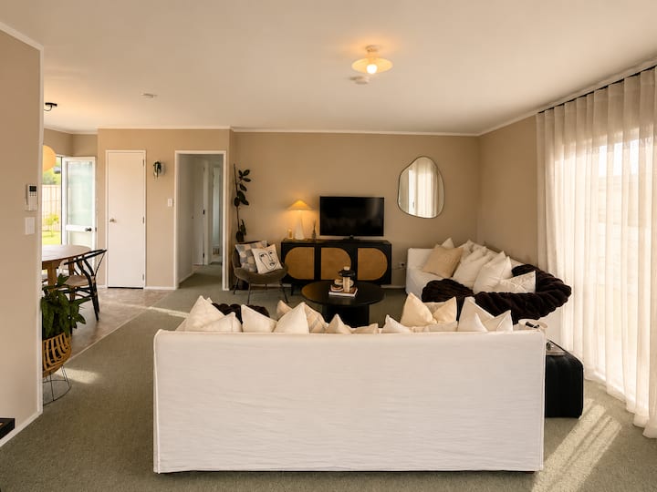 Home Away From Home - Papamoa