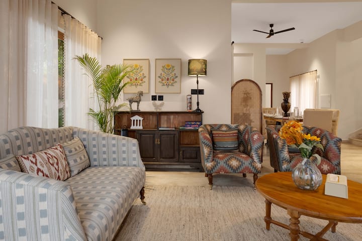 Living room image 2
