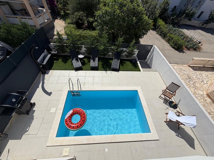 Luxury Villa Rubi - Private Pool - Vir