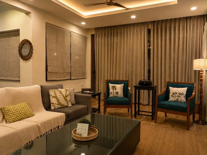 Living room image 2