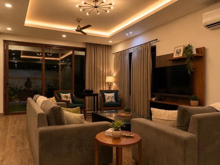 Living room image 4