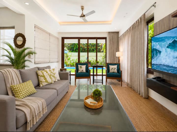 Living room image 6
