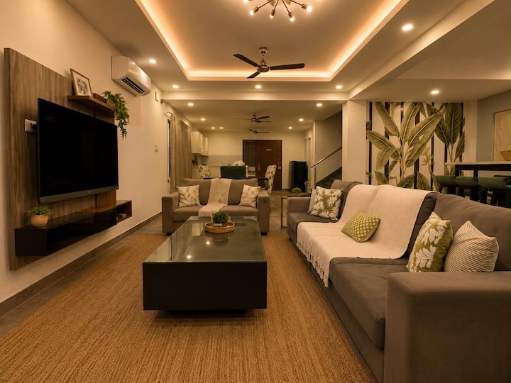 Living room image 1