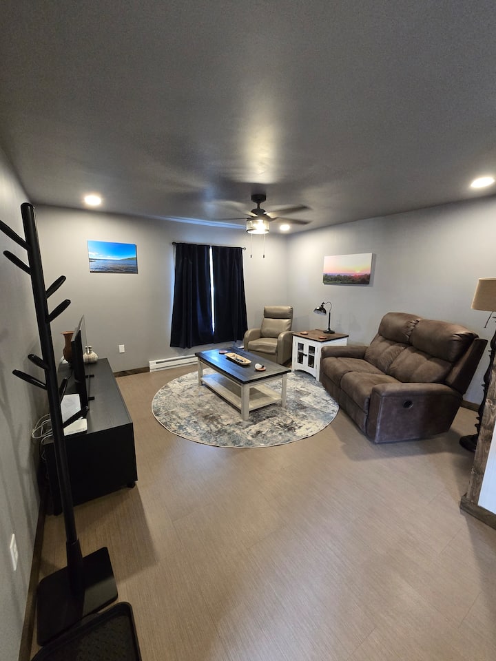 Garden View Apartment - Watkins Glen, NY