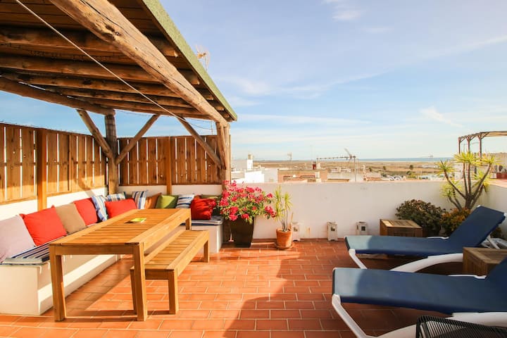 Private Terrace + Seaviews, Near Beach + Old Town - Conil de la Frontera