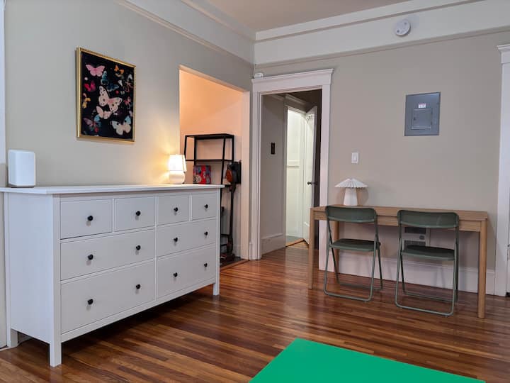 Walk To Everything, Central 2br, Quiet Courtyard - San Francisco, CA