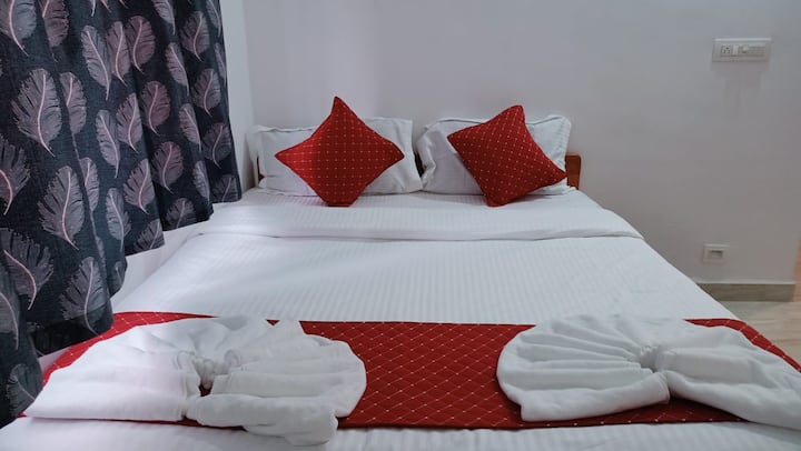 Bedroom 3 image 1