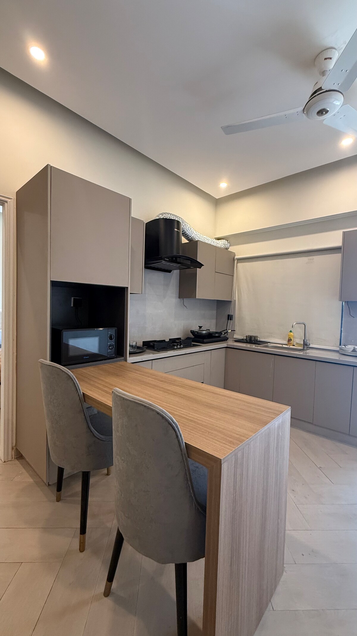 Stay @ Phase 8. Near Creek Walk 3 Beds with Drawin - Apartments for ...
