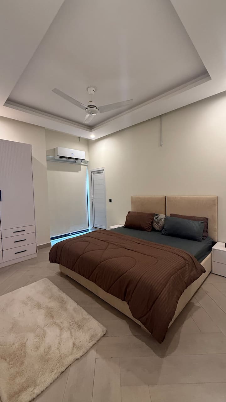Stay @ Phase 8. Near Creek Walk 3 Beds with Drawin - Apartments for ...