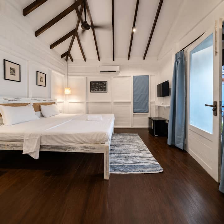 Bedroom 1 image 1
