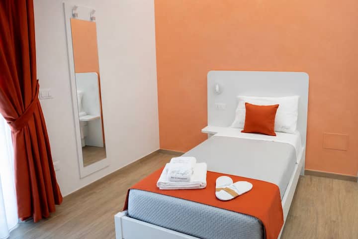 Ambra Camera Singola Comfort Con Bagno Privato - Lizzano