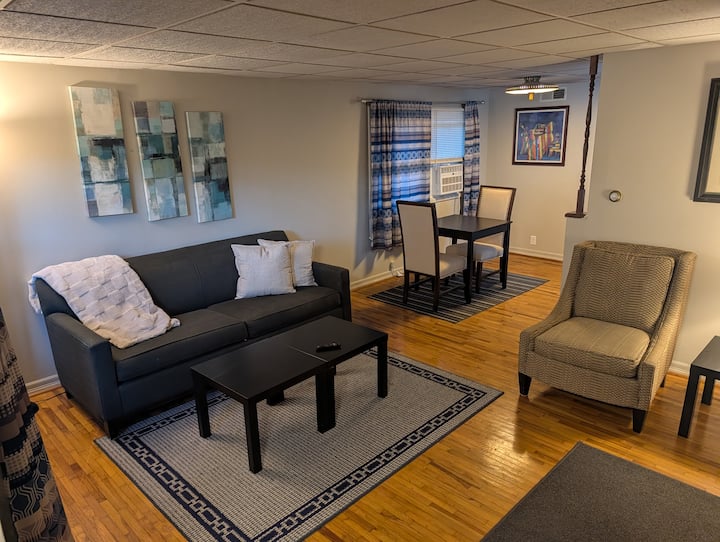 Cozy, Quiet, And Convenient Apartment! - Ohio