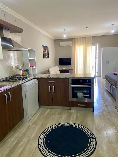 Top performing Airbnb: Next to Yaşar University, Ege University and the hospital in Bornova