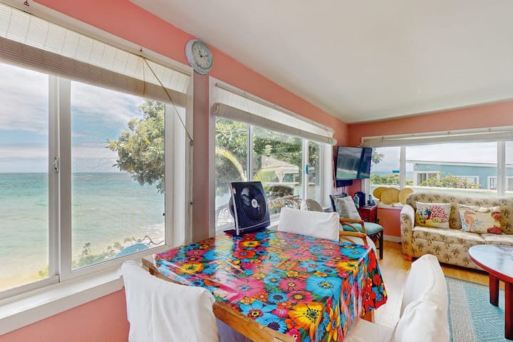 New 1 Bed Sleep 4 Cottage Oceanfront In Hauula - Hawaii