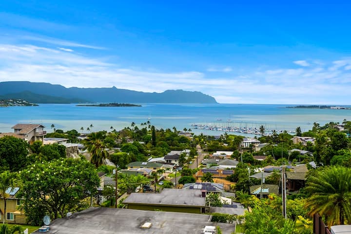 New 4 Bed Sleep 10 Ac Ocean View In Kaneohe - Kaneohe, HI