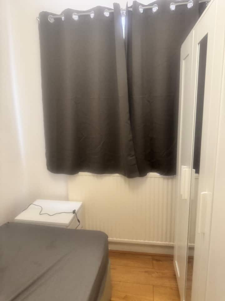 Spálňa 5