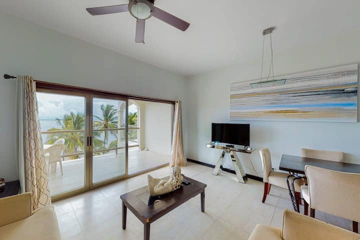 1BR Oceanfront Blue Water Beach Villas 3rd-Floor in San Pedro