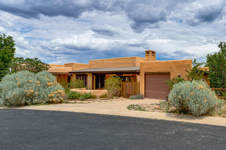 Adobe-style Home With Great Views! - Taos, NM