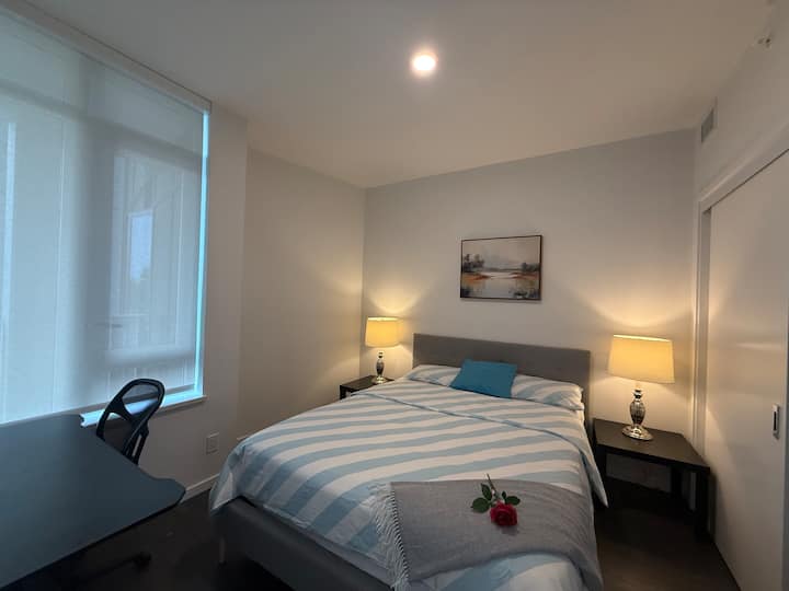 Modern 1 Bed 1 Bath Apartment  Prime - Richmond, BC, Canada
