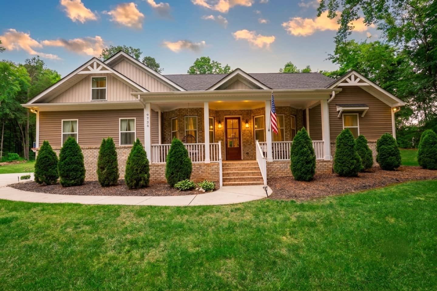 Bales Manor — luxury group retreat on 1 acre in Charlotte-Mint Hill, NC